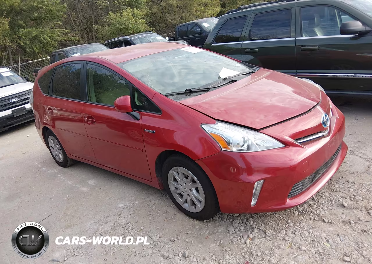 TOYOTA PRIUS V