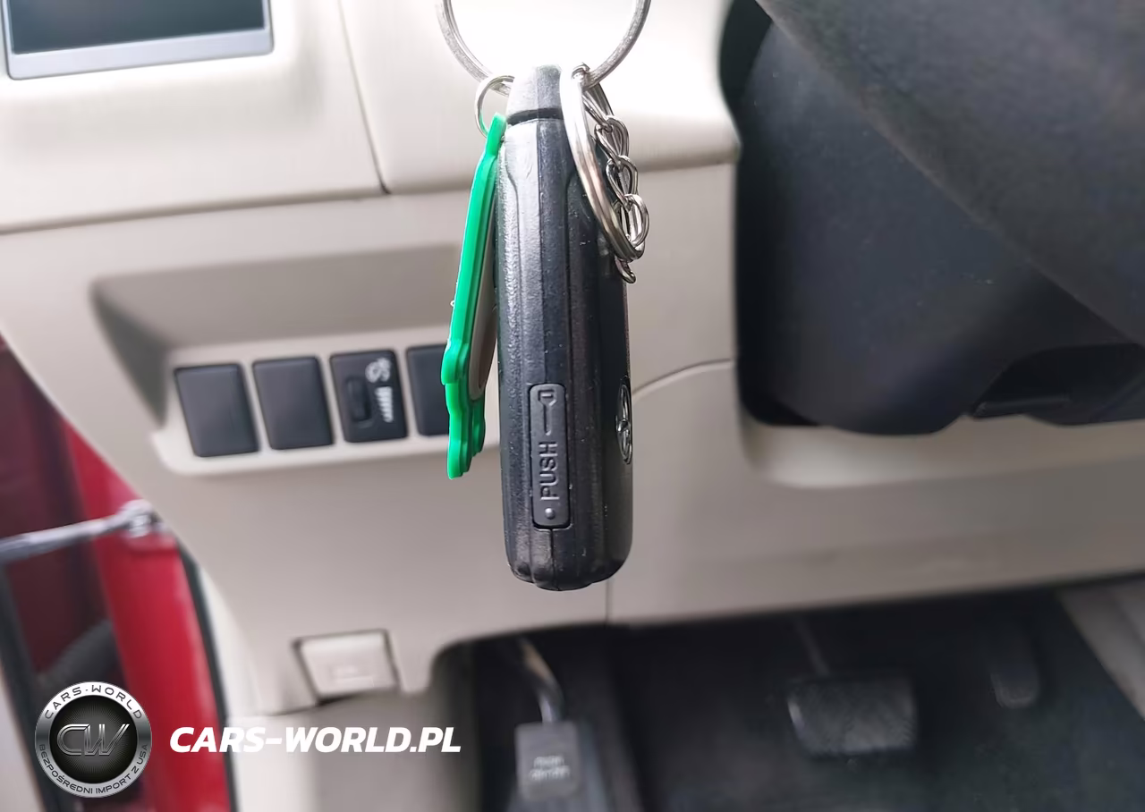 TOYOTA PRIUS V VIN:JTDZN3EU2C3017293 - 11