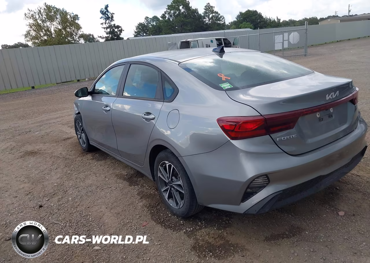 2024 Kia Forte Lxs VIN:3KPF24AD1RE751271 - 3