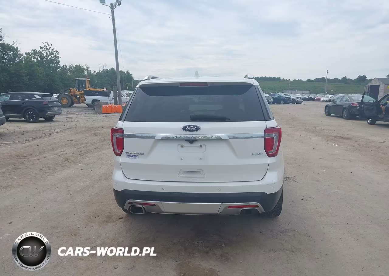 2016 Ford Explorer Platinum VIN:1FM5K8HT9GGC63310 - 16