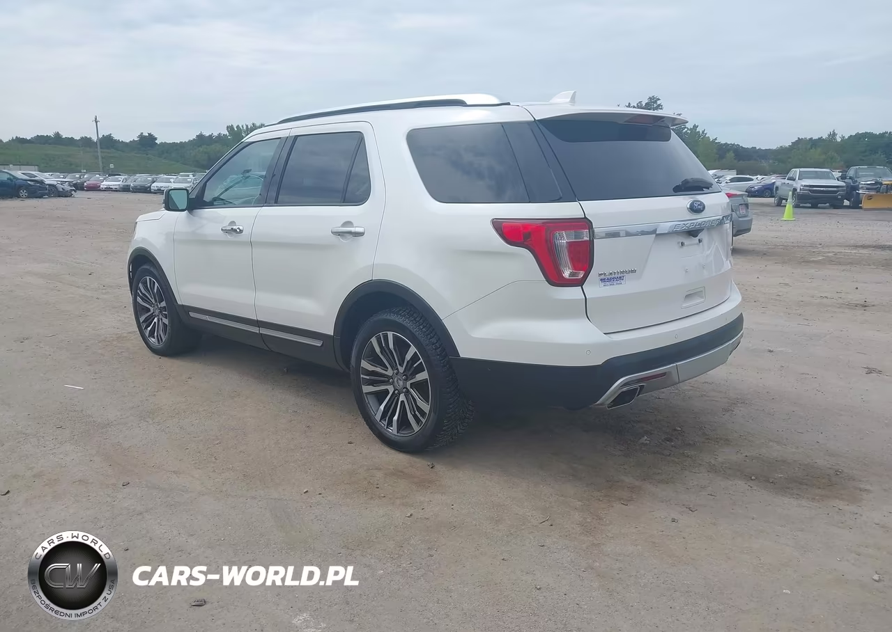 2016 Ford Explorer Platinum VIN:1FM5K8HT9GGC63310 - 3