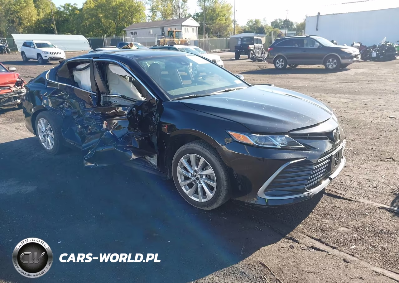 2024 Toyota Camry Le