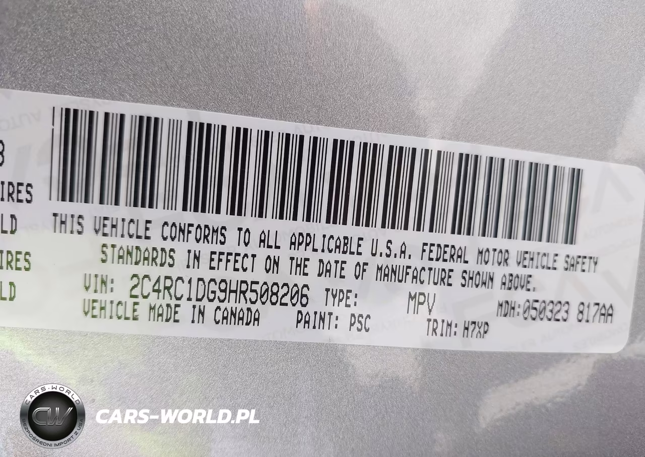 2017 Chrysler Pacifica Touring VIN:2C4RC1DG9HR508206 - 9