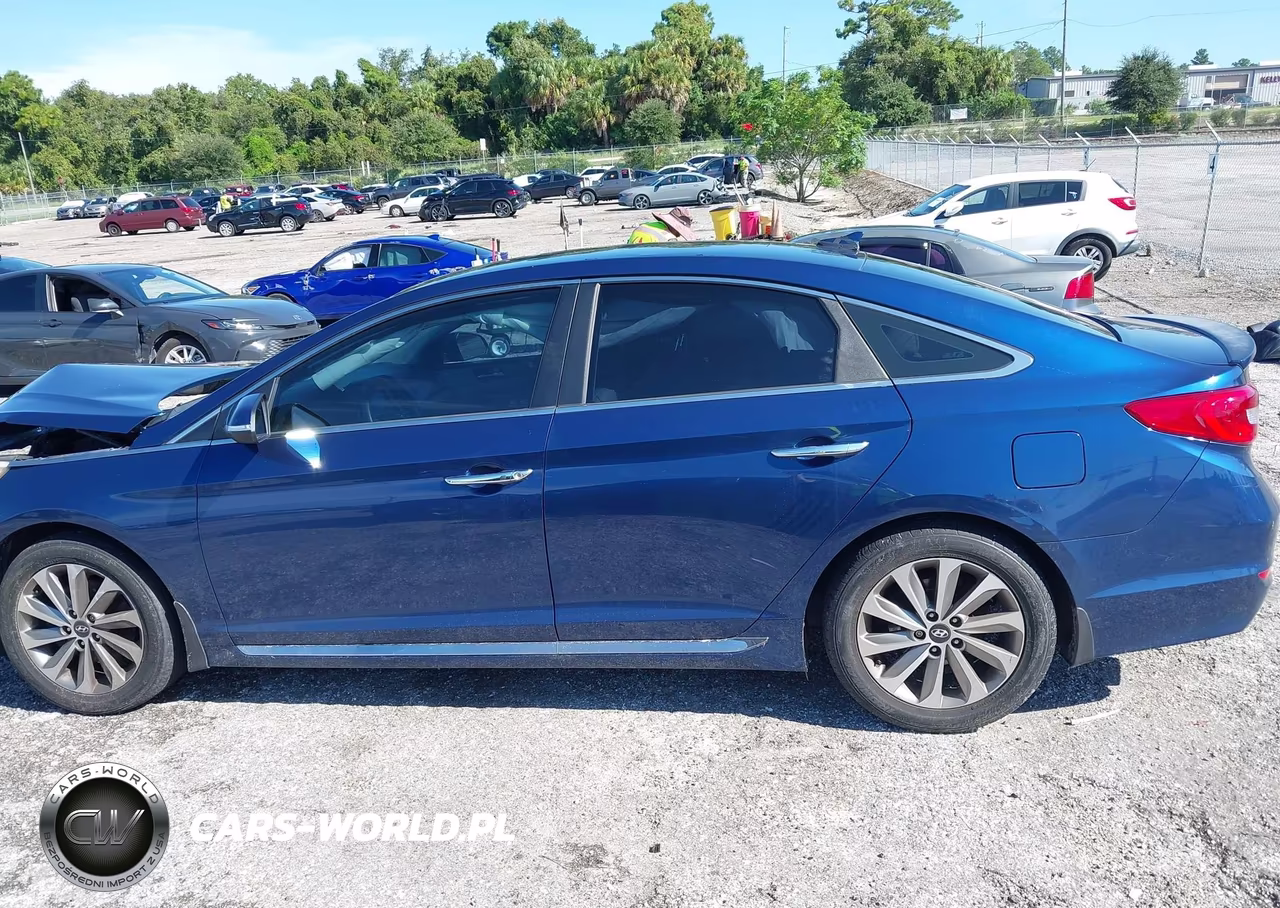 2015 Hyundai Sonata Sport VIN:5NPE34AF6FH232816 - 15