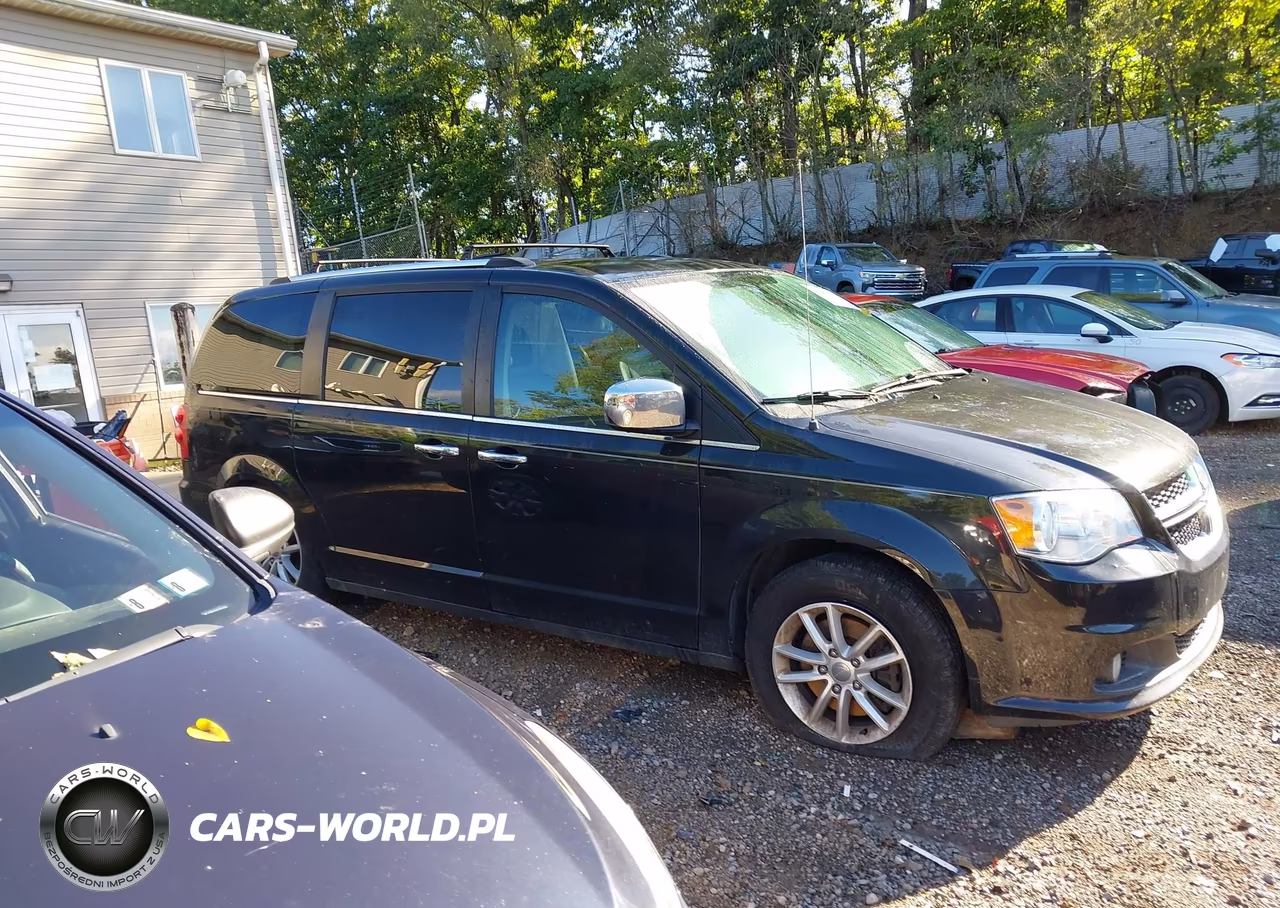 2018 Dodge Grand Caravan Sxt VIN:2C4RDGCG8JR248680 - 13
