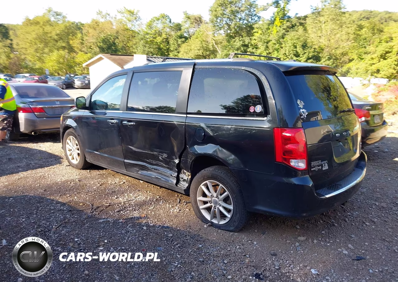 2018 Dodge Grand Caravan Sxt VIN:2C4RDGCG8JR248680 - 3