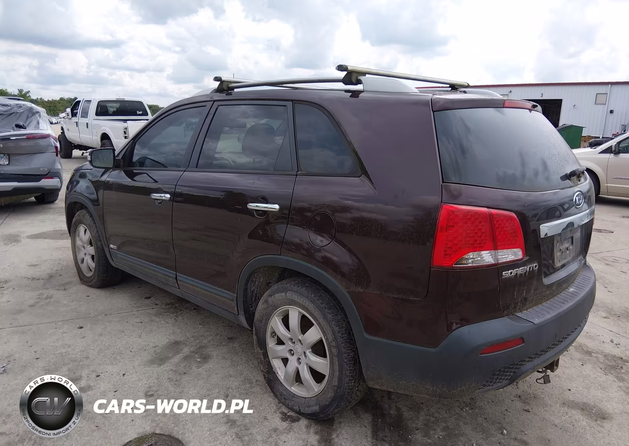 2011 Kia Sorento Lx V6 VIN:5XYKTDA20BG169391 - 3