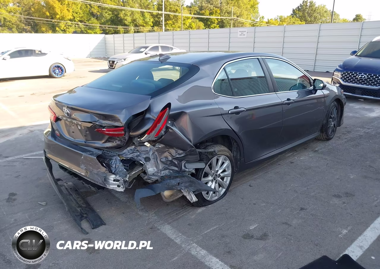 2020 Toyota Camry Le VIN:4T1C11AK3LU314105 - 4