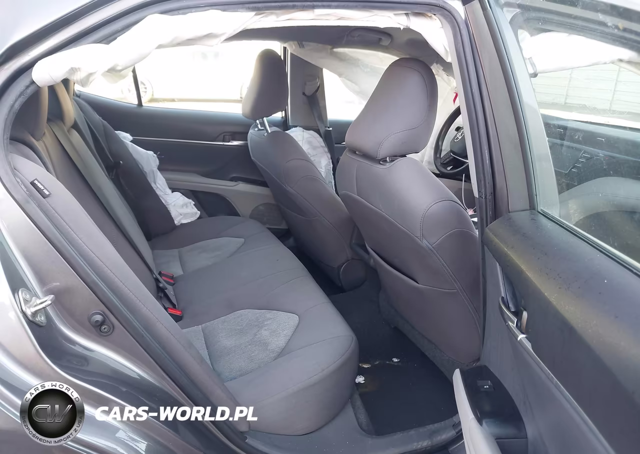 2020 Toyota Camry Le VIN:4T1C11AK3LU314105 - 8