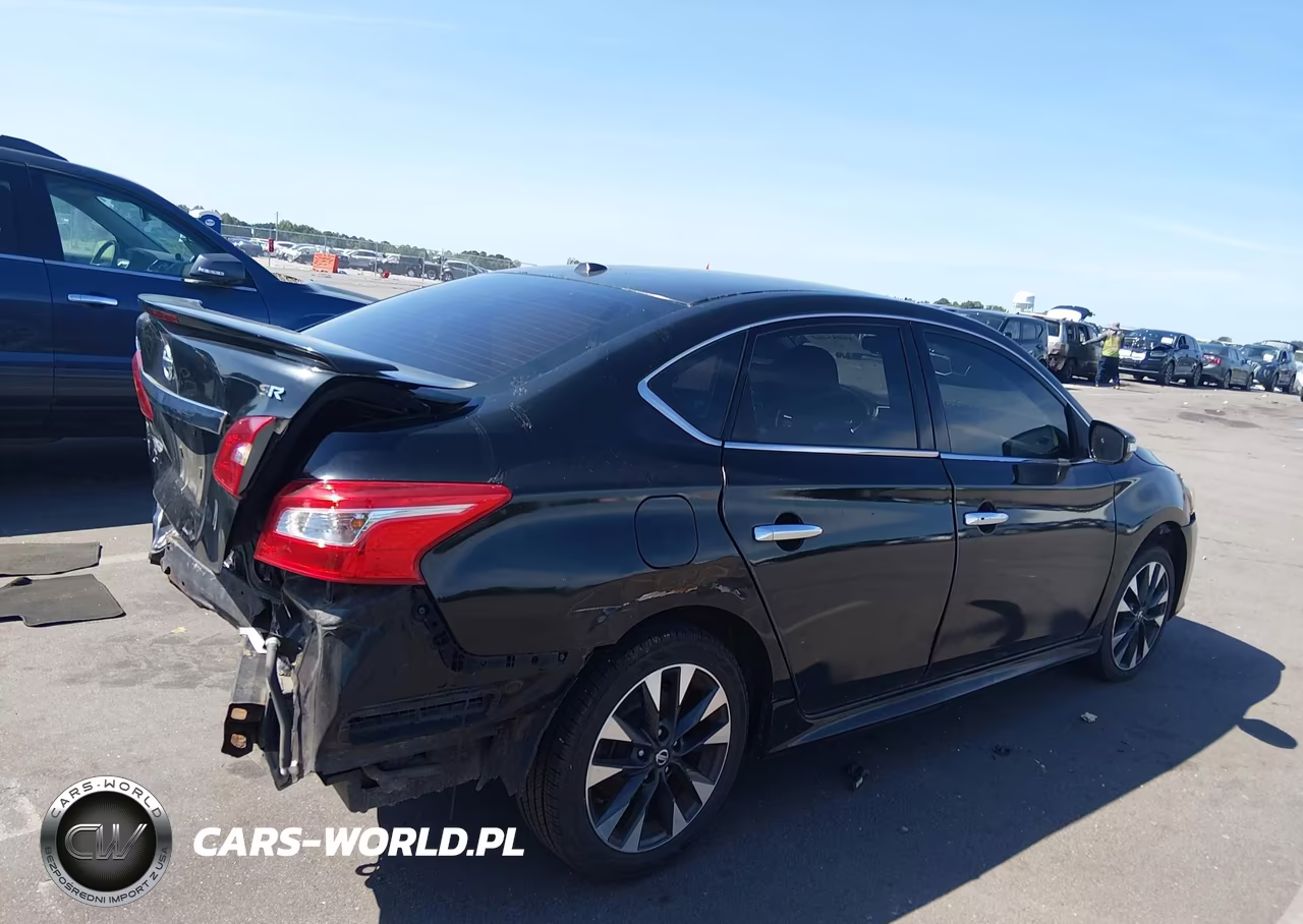2017 Nissan Sentra Sr VIN:3N1AB7AP9HY306055 - 4