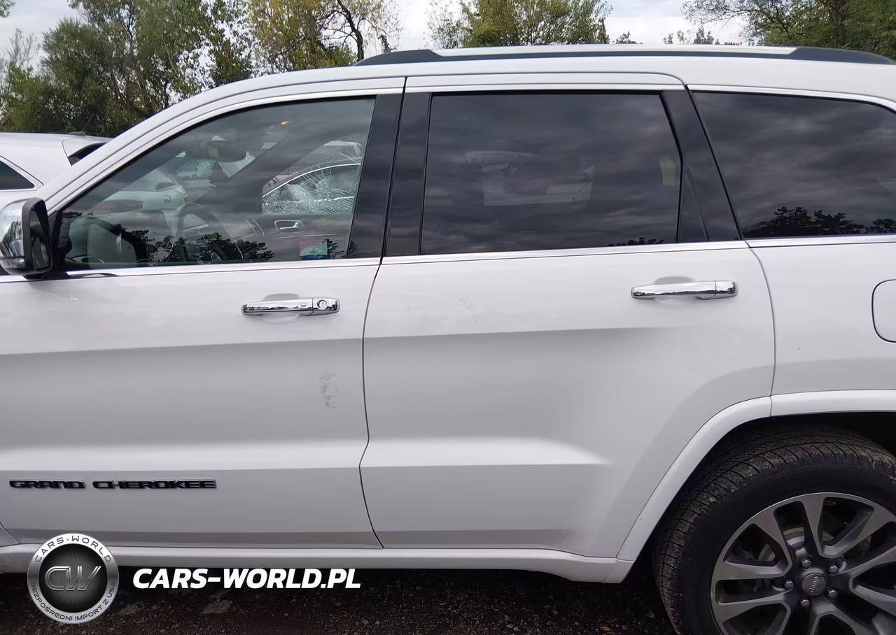 2017 Jeep Grand Cherokee Overland 4X4 VIN:1C4RJFCG3HC790436 - 14