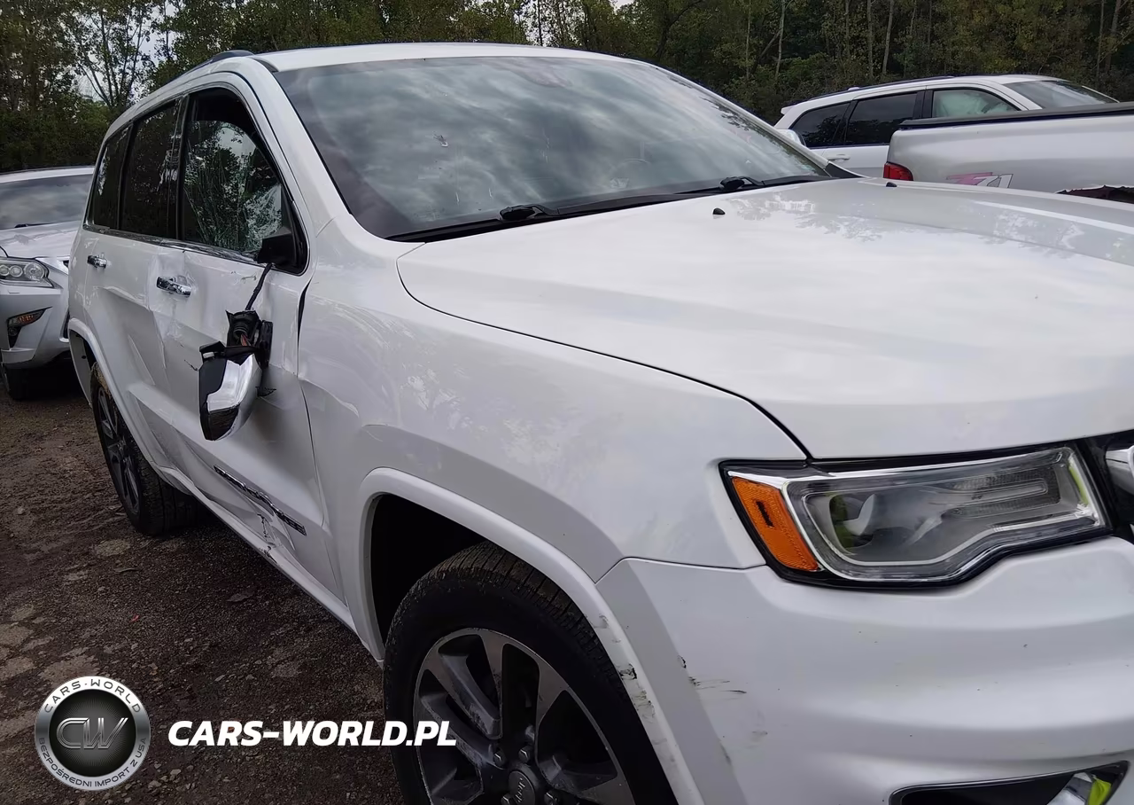 2017 Jeep Grand Cherokee Overland 4X4 VIN:1C4RJFCG3HC790436 - 6