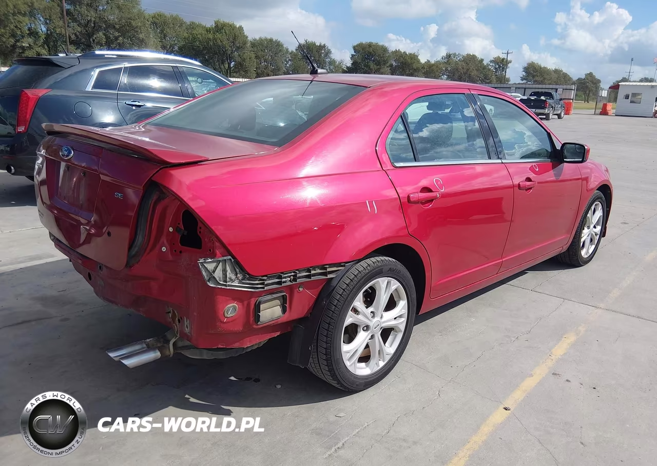 2012 Ford Fusion Se VIN:3FAHP0HA9CR437775 - 4
