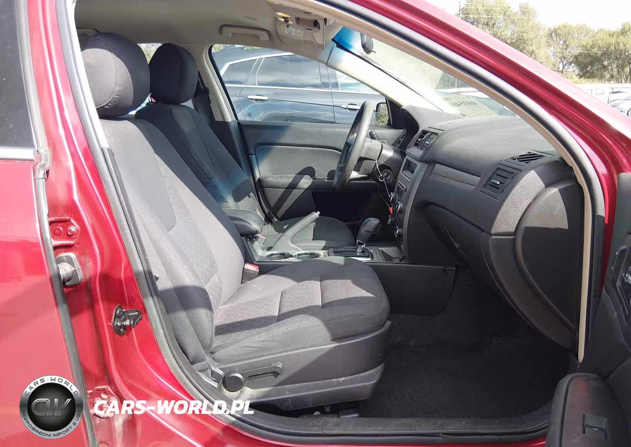 2012 Ford Fusion Se VIN:3FAHP0HA9CR437775 - 5