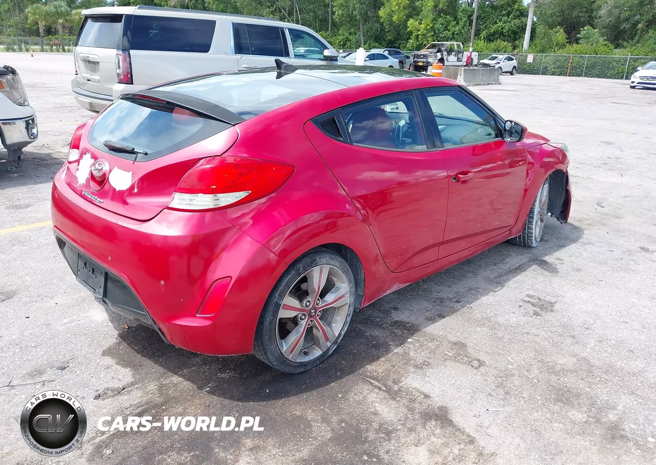 2012 Hyundai Veloster Base W-Red-Black VIN:KMHTC6AD5CU077934 - 4