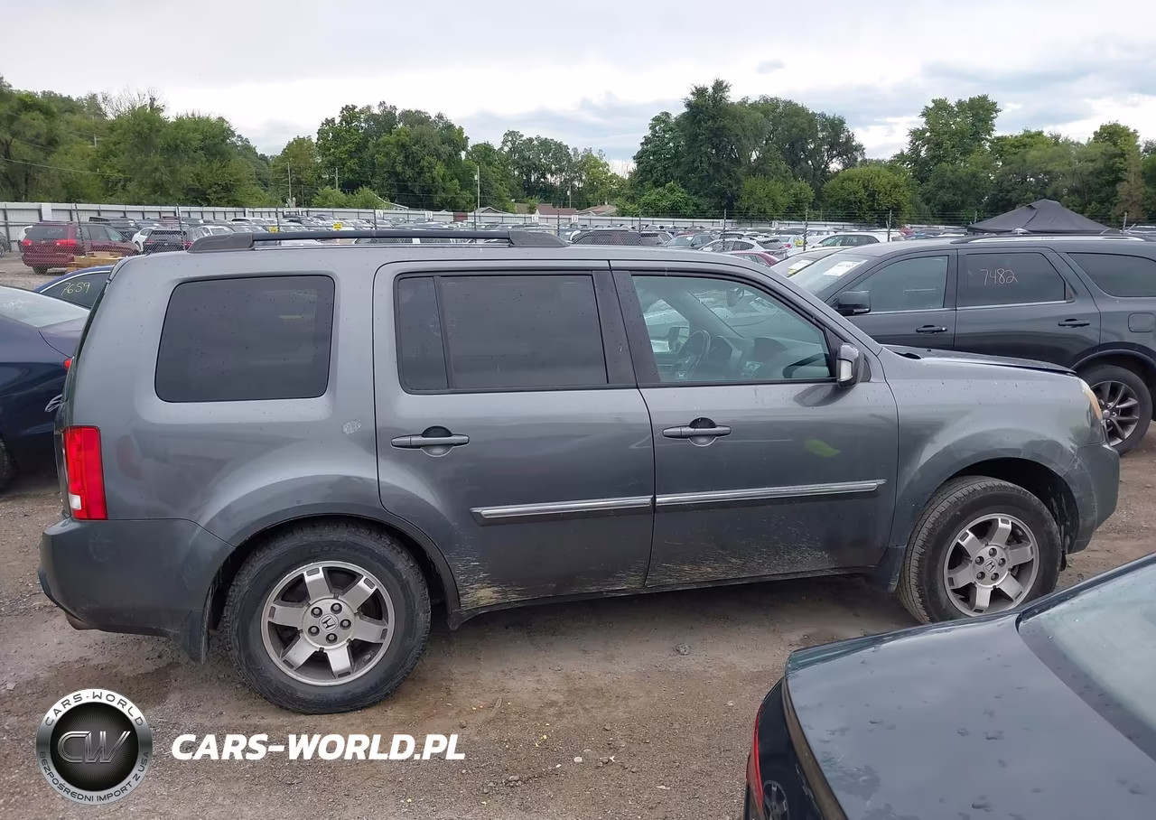 2011 Honda Pilot Touring VIN:5FNYF4H98BB074640 - 13