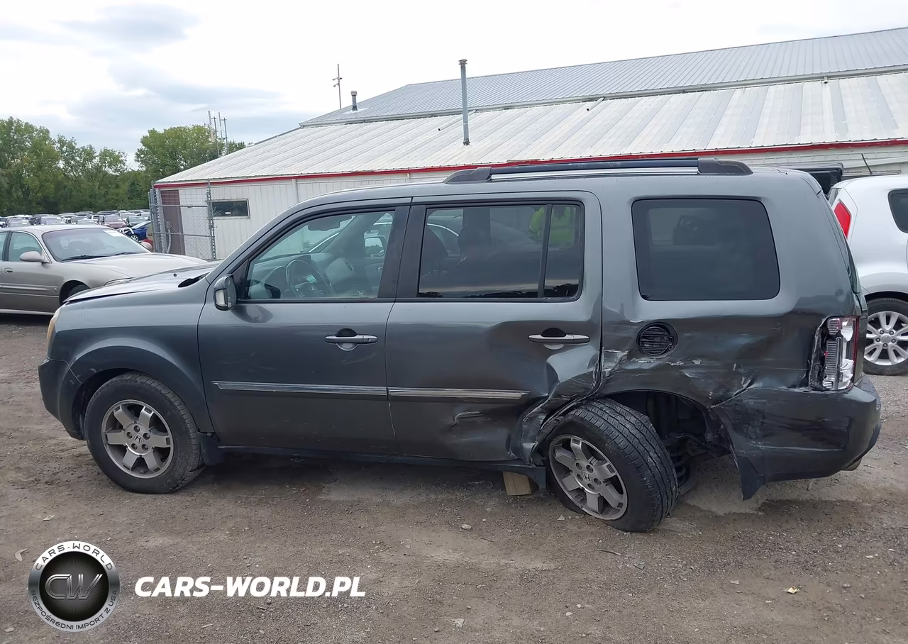 2011 Honda Pilot Touring VIN:5FNYF4H98BB074640 - 14