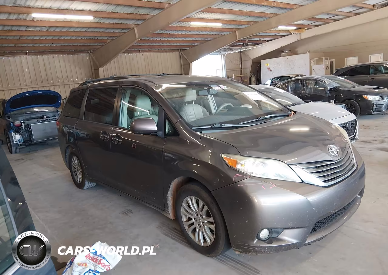 2013 Toyota Sienna Xle V6 8 Passenger VIN:5TDYK3DC0DS378938 - 13