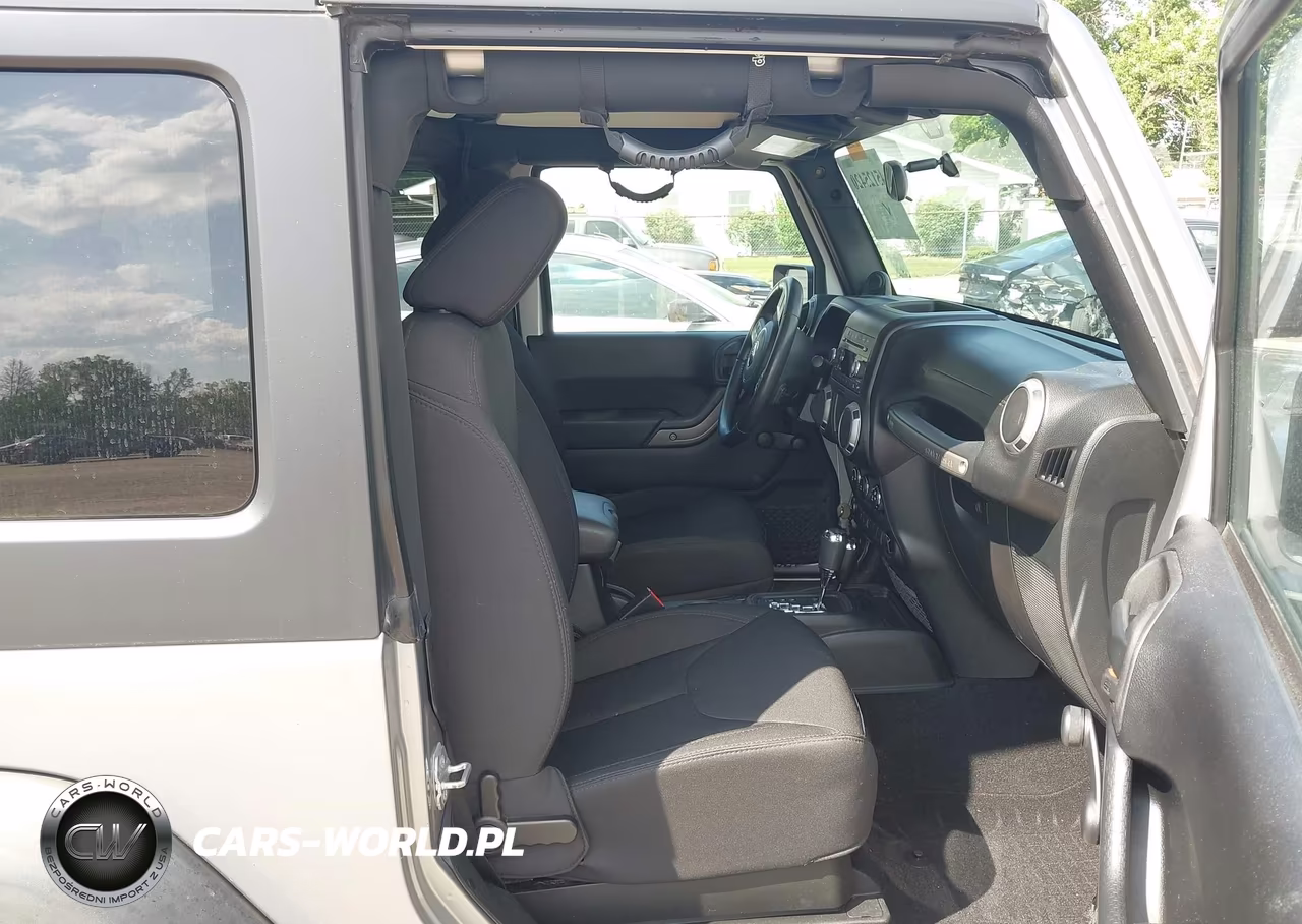 2014 Jeep Wrangler Willys Wheeler VIN:1C4AJWAG0EL210183 - 5