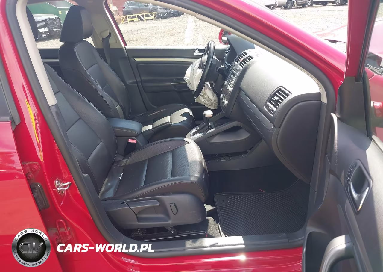 2010 Volkswagen Jetta Limited Edition VIN:3VWRZ7AJXAM145362 - 5