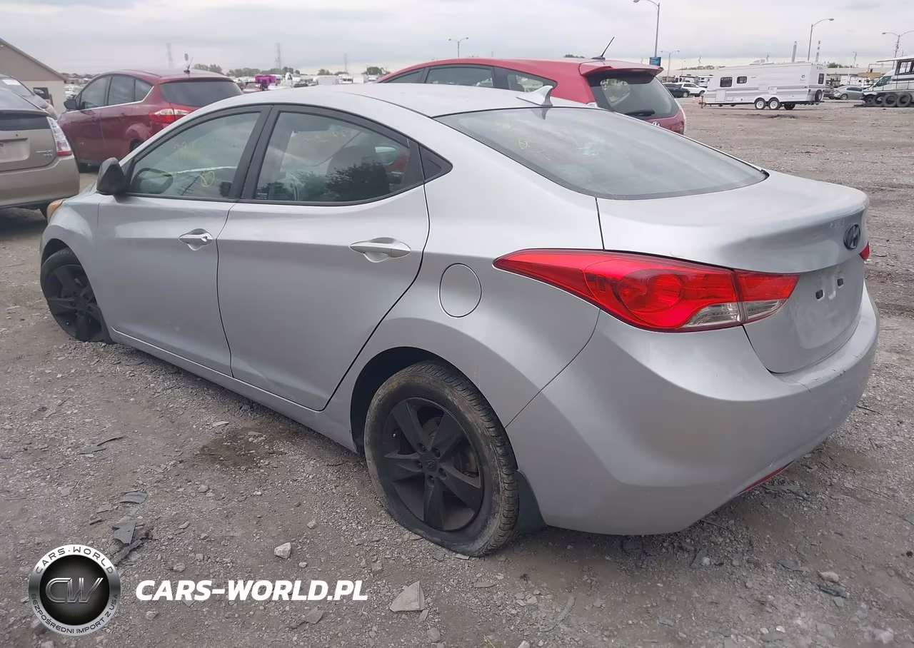 2013 Hyundai Elantra Gls VIN:5NPDH4AE1DH399022 - 3