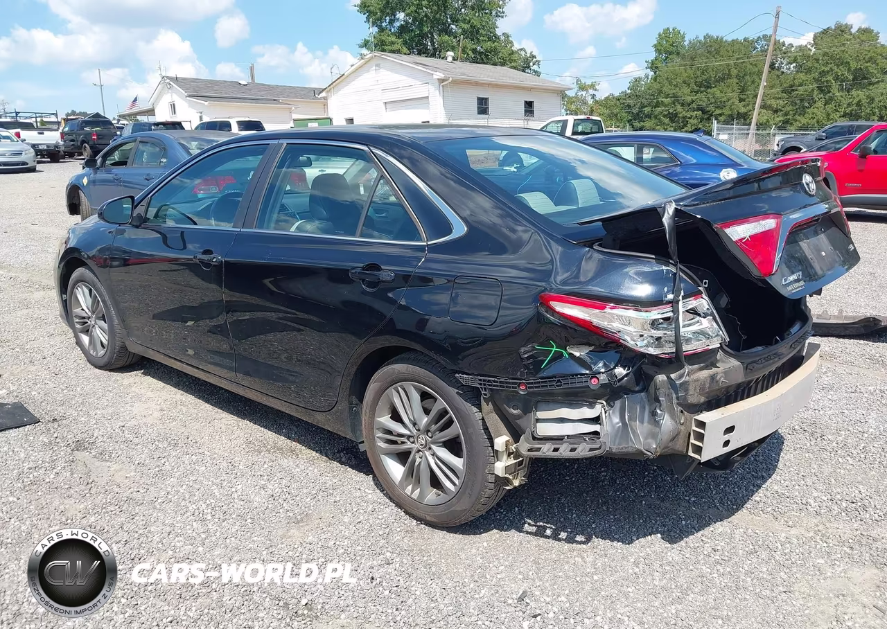 2016 Toyota Camry Se VIN:4T1BF1FK4GU197713 - 3