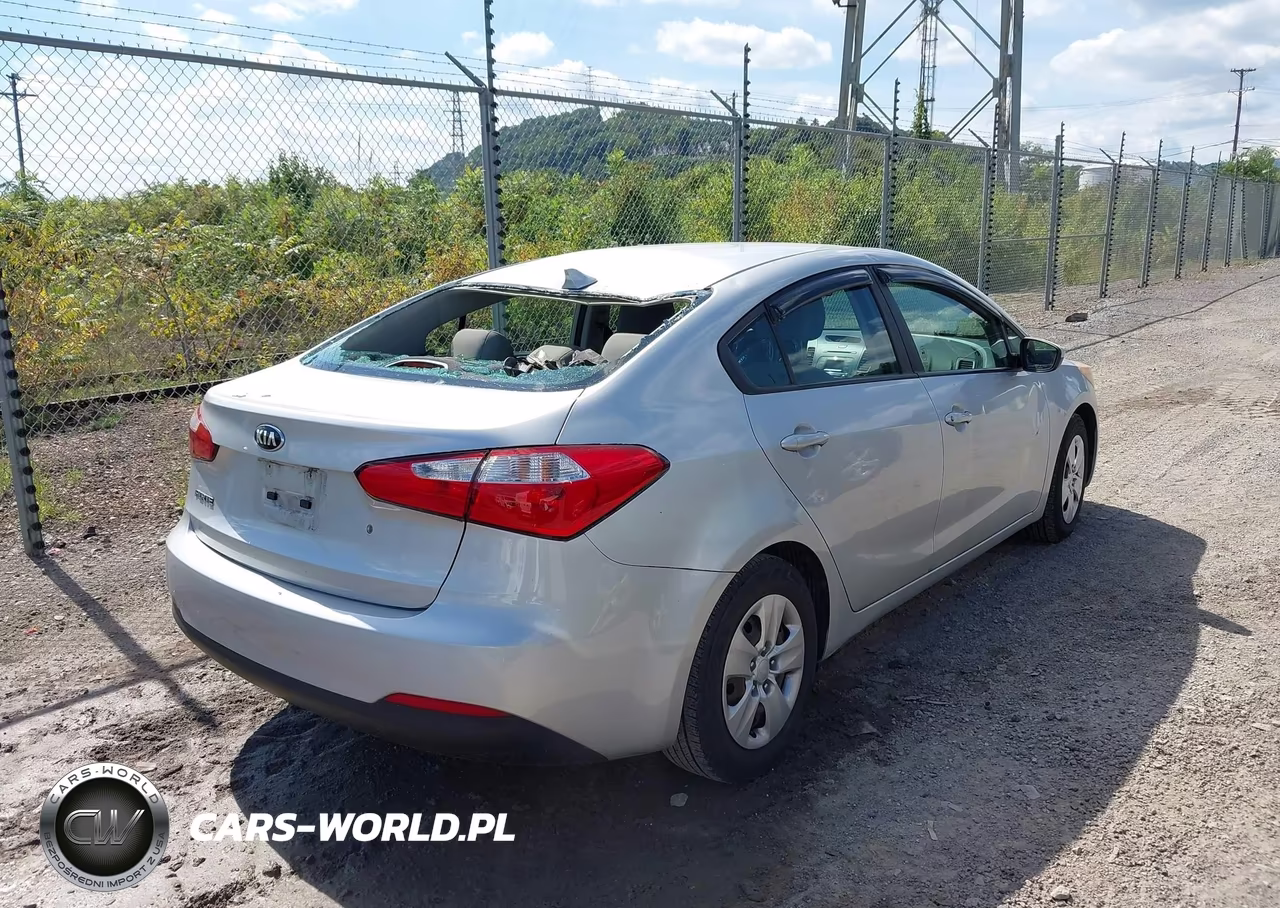 2015 Kia Forte Lx VIN:KNAFK4A68F5344165 - 4