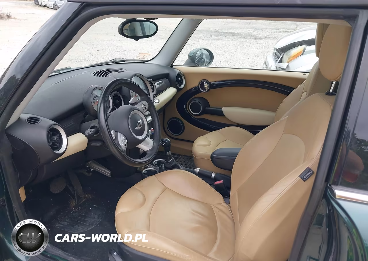 2007 Mini Cooper VIN:WMWMF33587TT52080 - 5