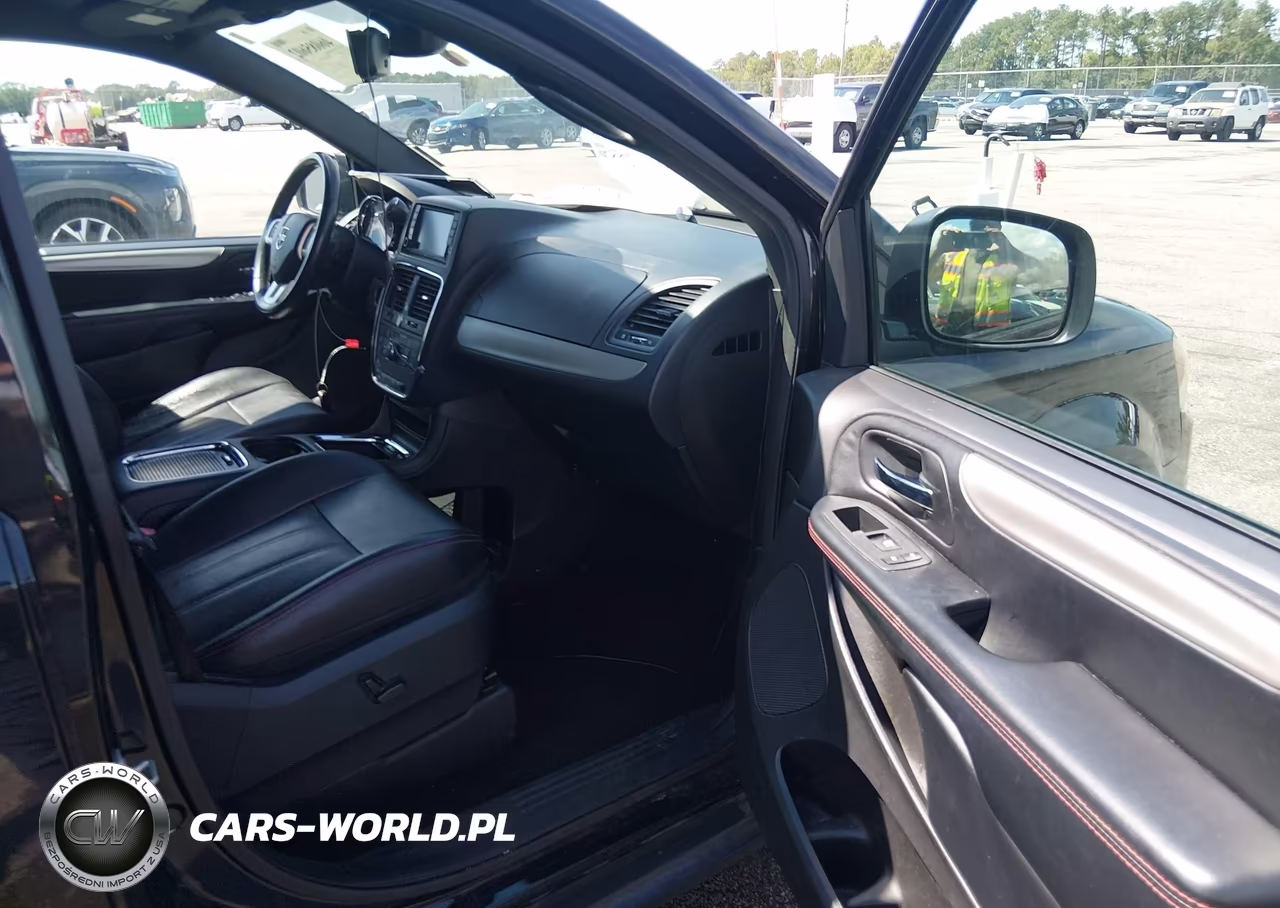2019 Dodge Grand Caravan Gt VIN:2C4RDGEG6KR747587 - 5