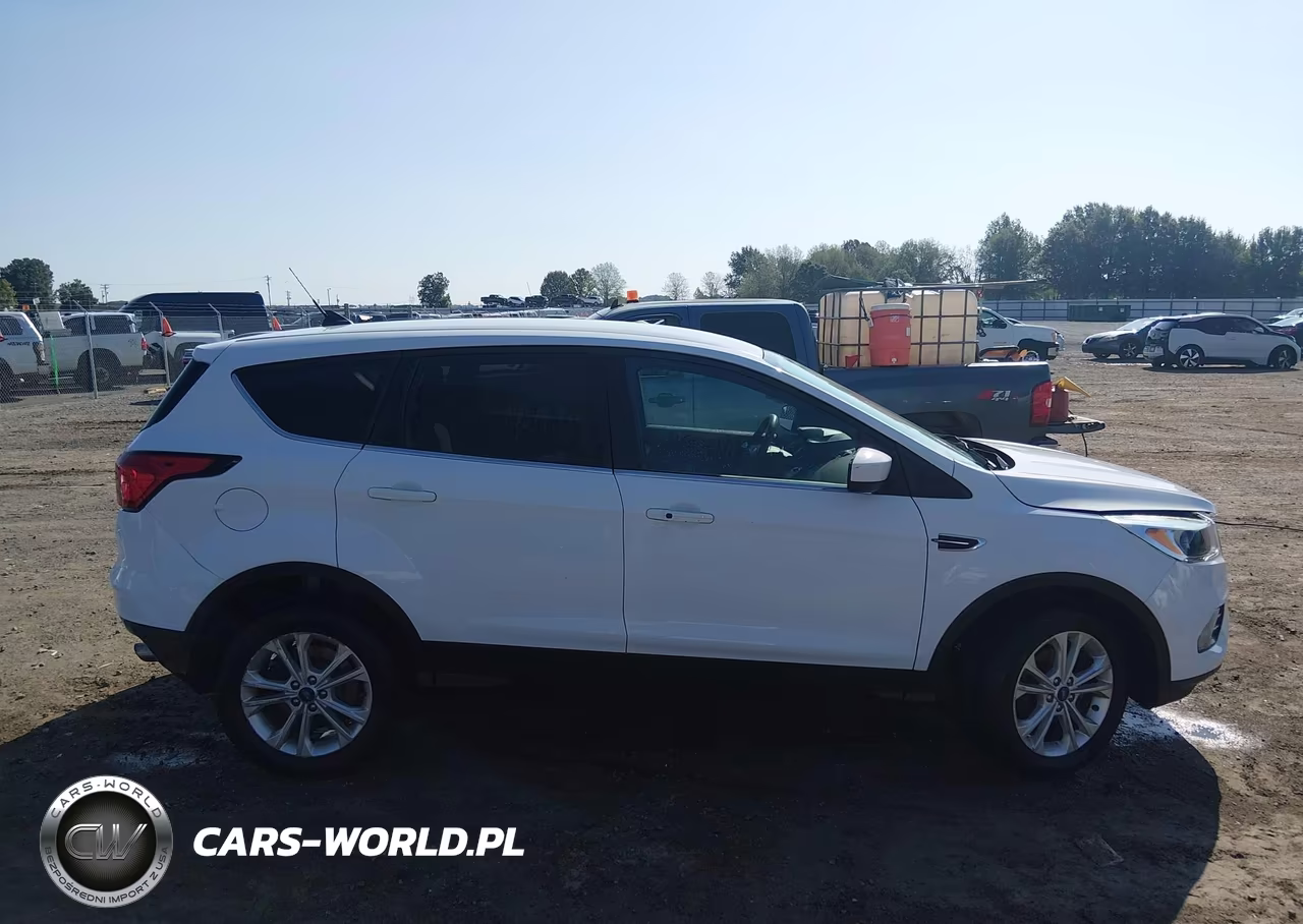 2019 Ford Escape Se VIN:1FMCU0GDXKUA30012 - 13