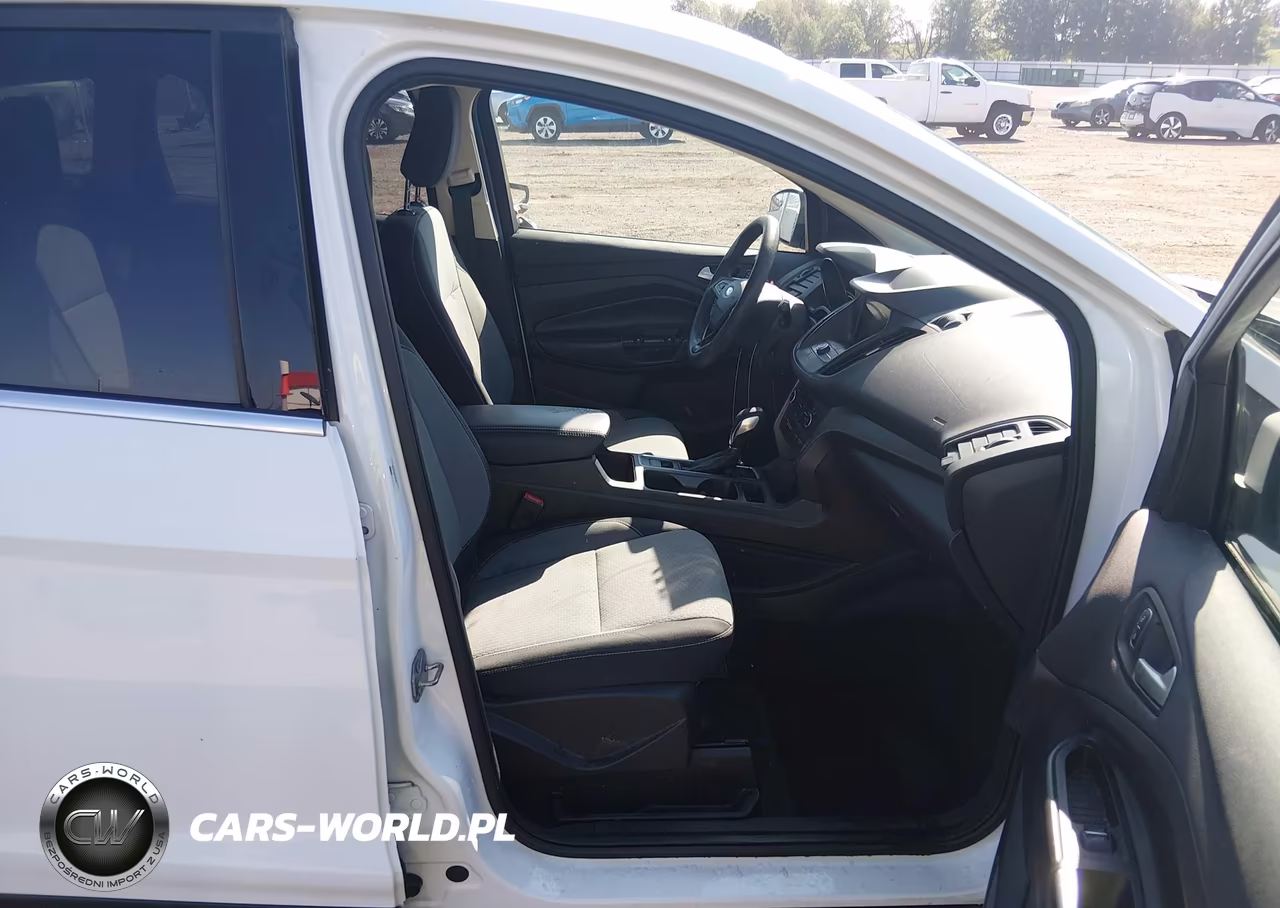 2019 Ford Escape Se VIN:1FMCU0GDXKUA30012 - 5