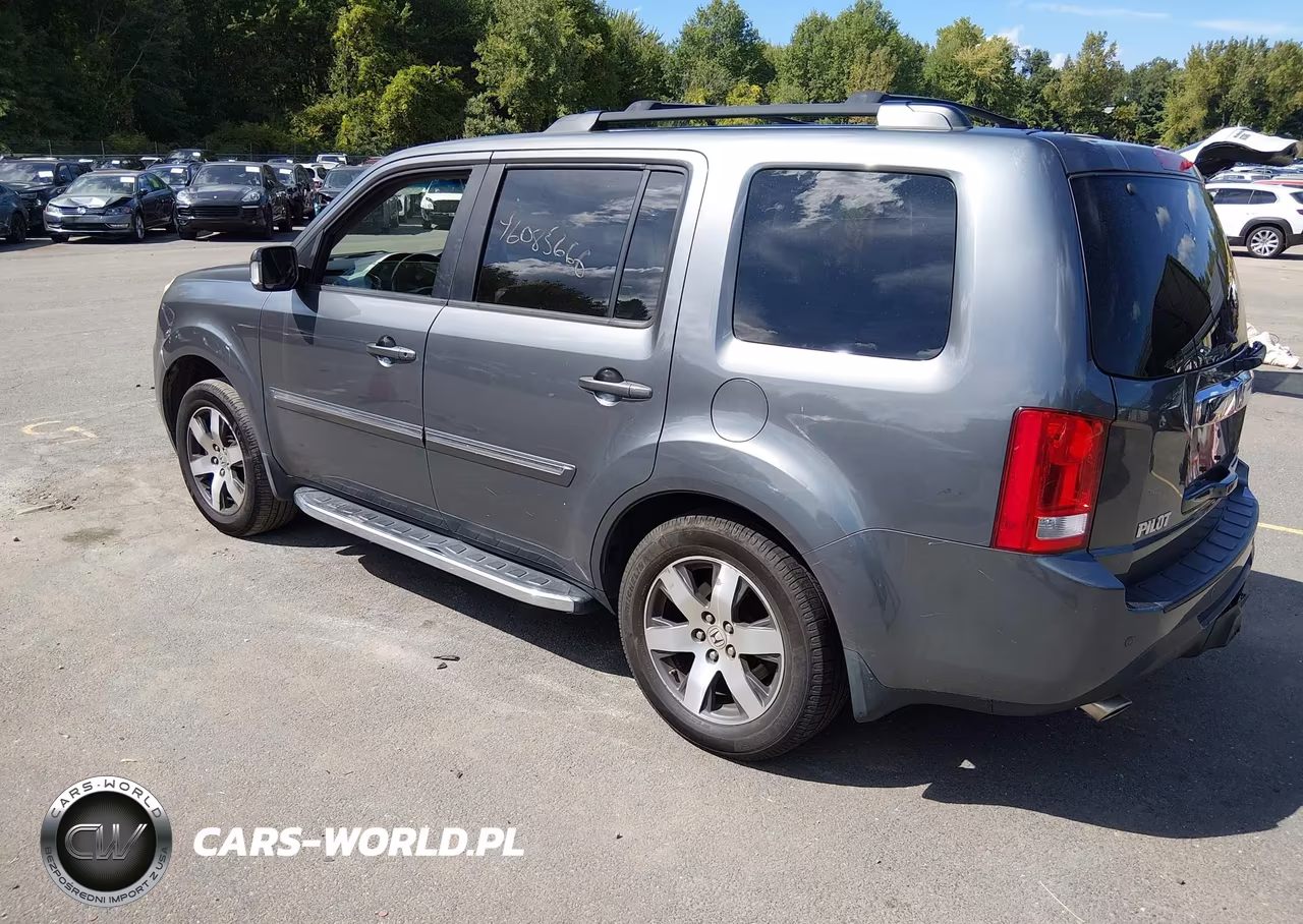 2012 Honda Pilot Touring VIN:5FNYF4H9XCB044086 - 3