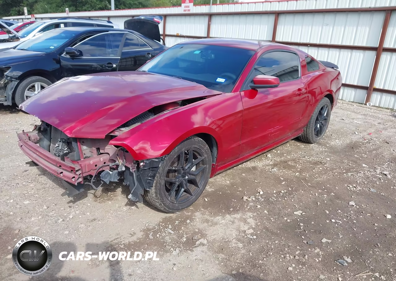 2014 Ford Mustang V6 Premium VIN:1ZVBP8AM5E5236445 - 2