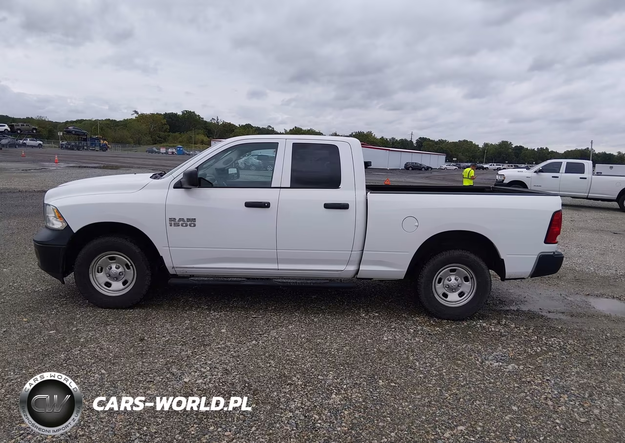 2018 Ram 1500 Tradesman 4X4 6'4 Box VIN:1C6RR7FG3JS326138 - 15