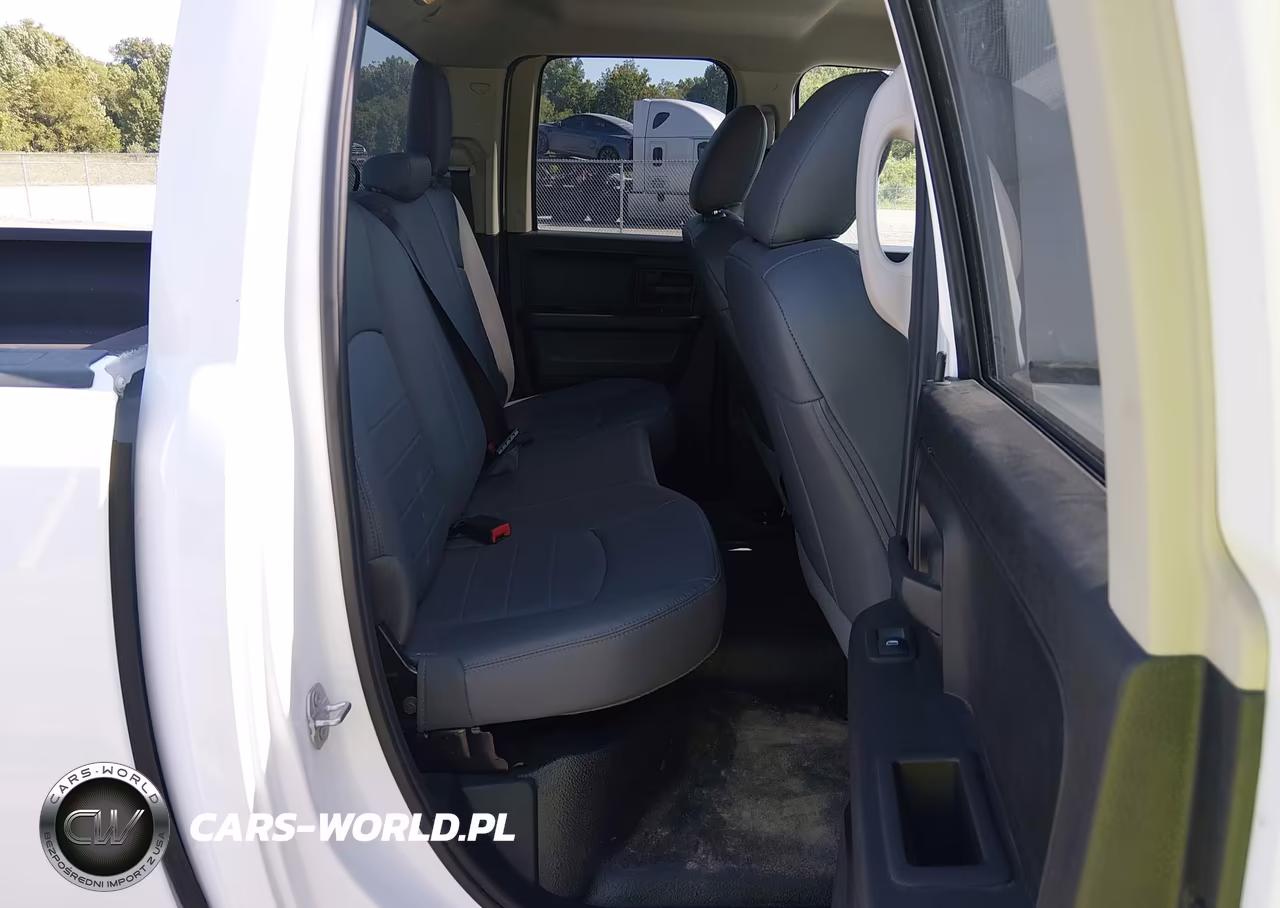 2018 Ram 1500 Tradesman 4X4 6'4 Box VIN:1C6RR7FG3JS326138 - 8