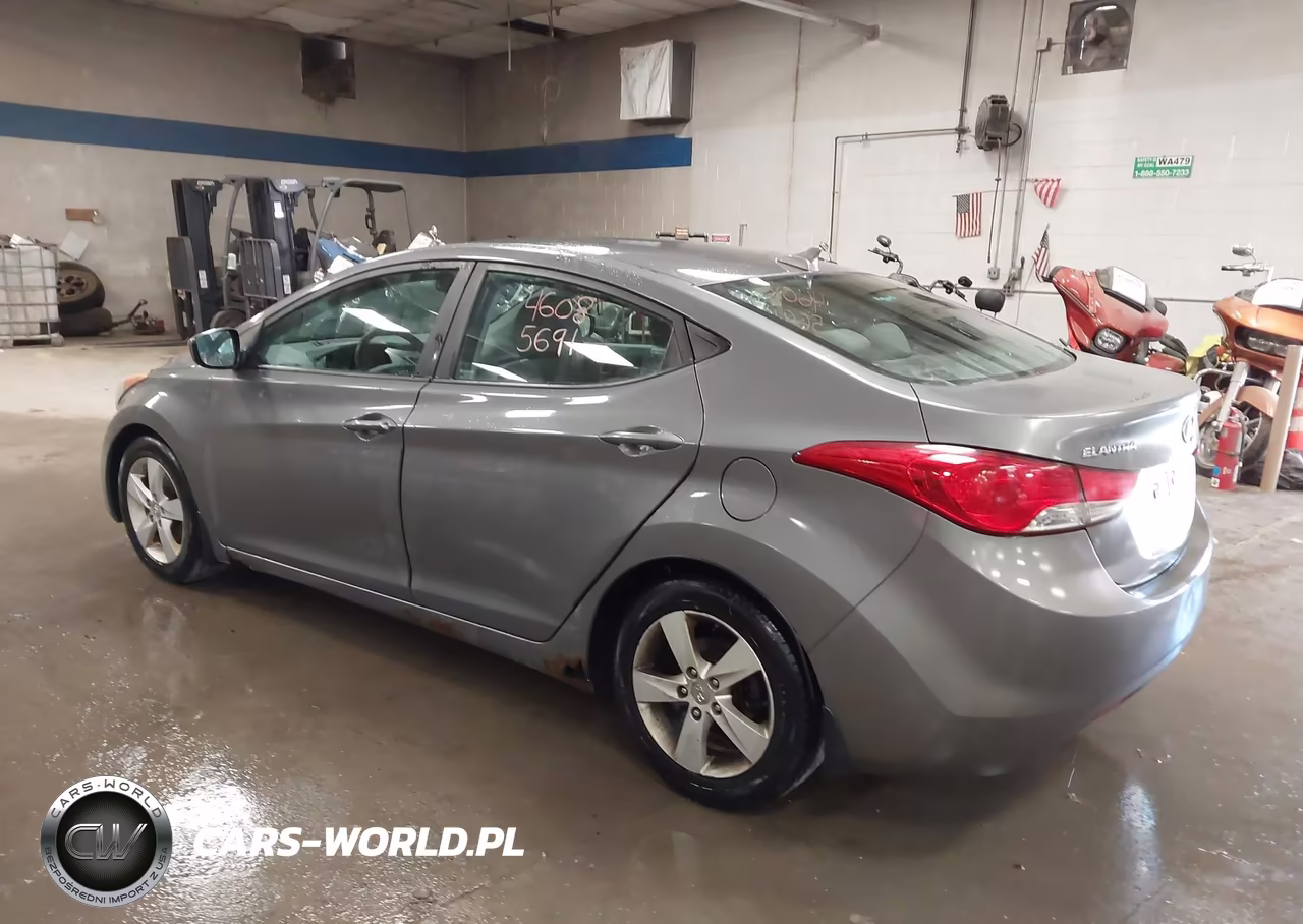 2013 Hyundai Elantra Gls VIN:5NPDH4AE4DH395708 - 3