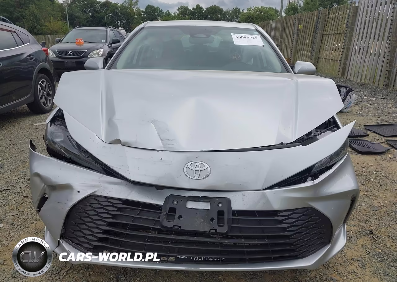 2025 Toyota Camry Le VIN:4T1DAACK1SU627606 - 12