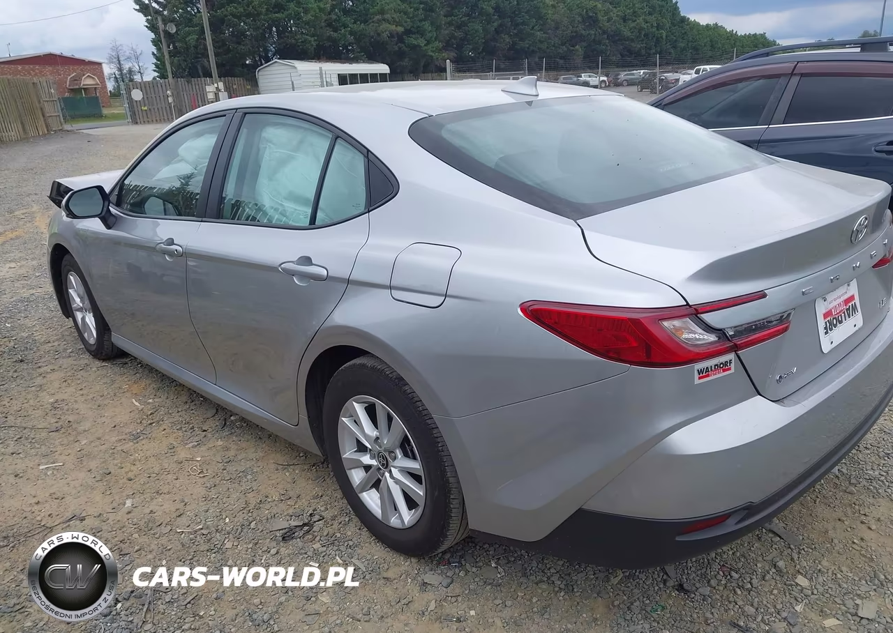 2025 Toyota Camry Le VIN:4T1DAACK1SU627606 - 3