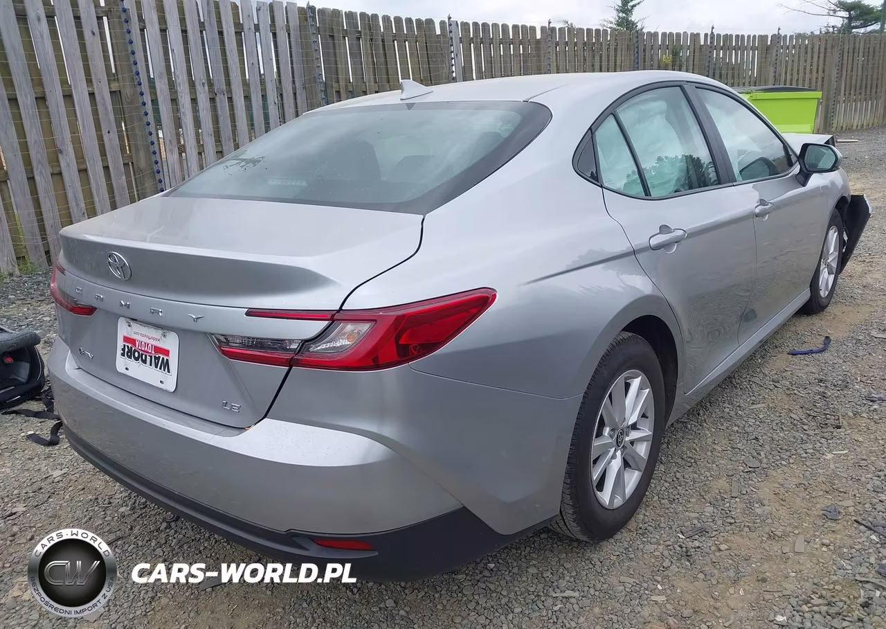 2025 Toyota Camry Le VIN:4T1DAACK1SU627606 - 4