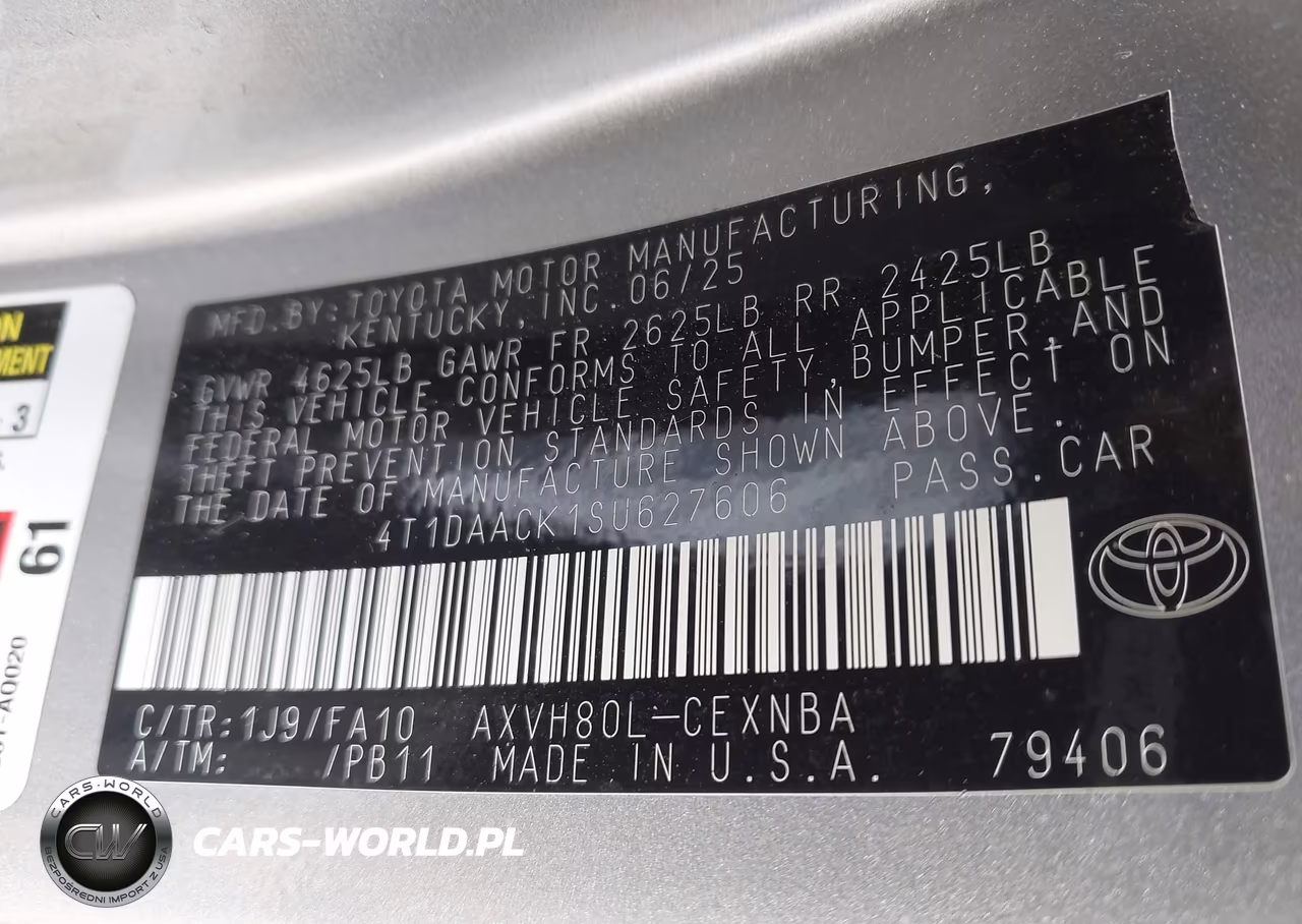2025 Toyota Camry Le VIN:4T1DAACK1SU627606 - 9