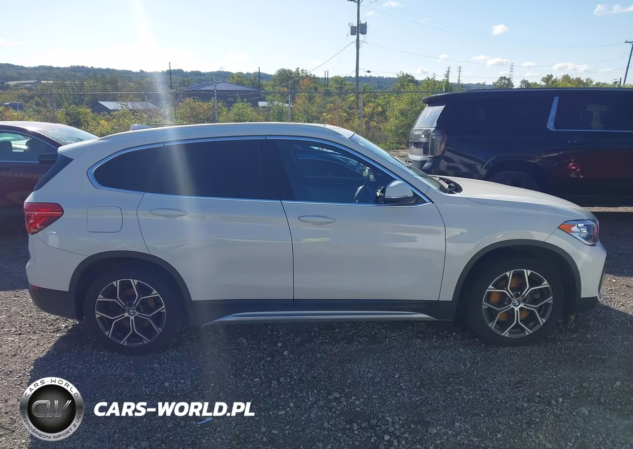 2021 BMW X1 xDrive28I VIN:WBXJG9C05M5U32241 - 13