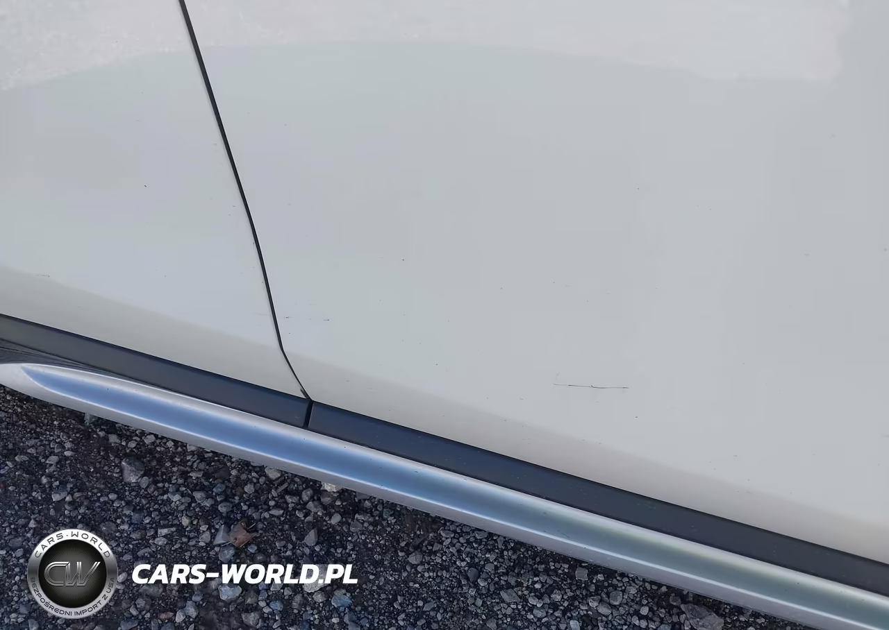 2021 BMW X1 xDrive28I VIN:WBXJG9C05M5U32241 - 17