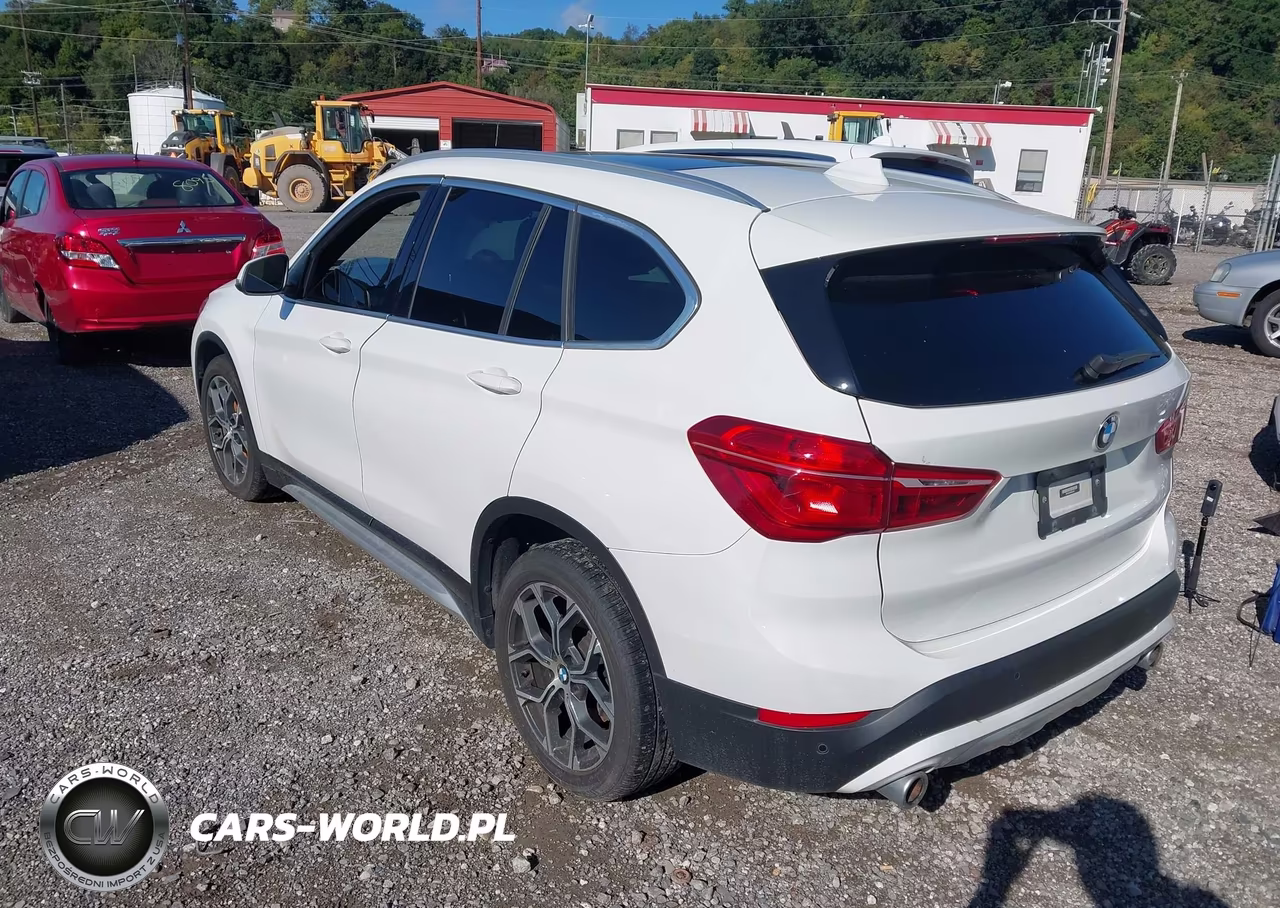 2021 BMW X1 xDrive28I VIN:WBXJG9C05M5U32241 - 3