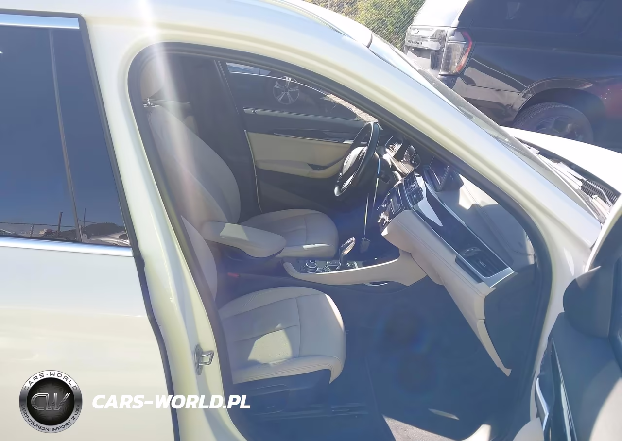 2021 BMW X1 xDrive28I VIN:WBXJG9C05M5U32241 - 5