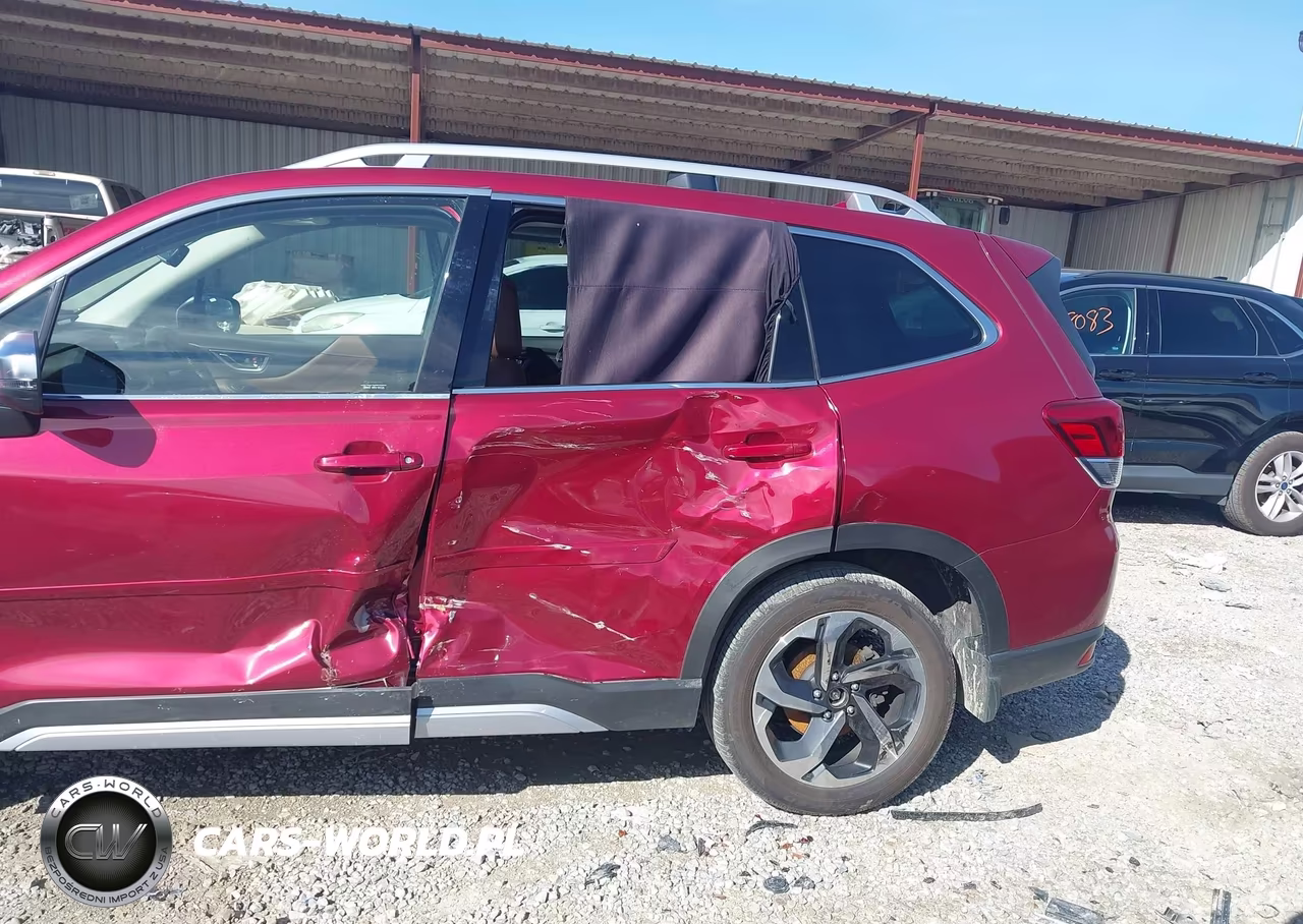 2023 Subaru Forester Touring VIN:JF2SKARC9PH472569 - 6