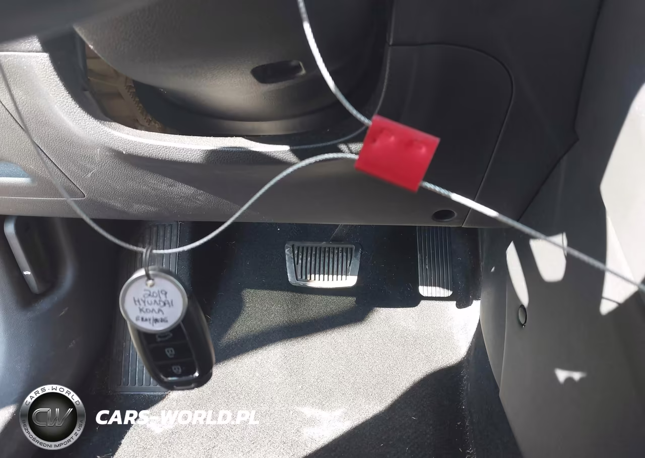 2019 Hyundai Kona Iron Man VIN:KM8K5CA52KU309997 - 11
