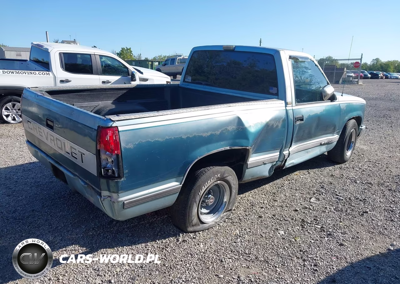 1990 Chevrolet Gmt-400 C1500 VIN:1GCDC14K8LZ142493 - 4