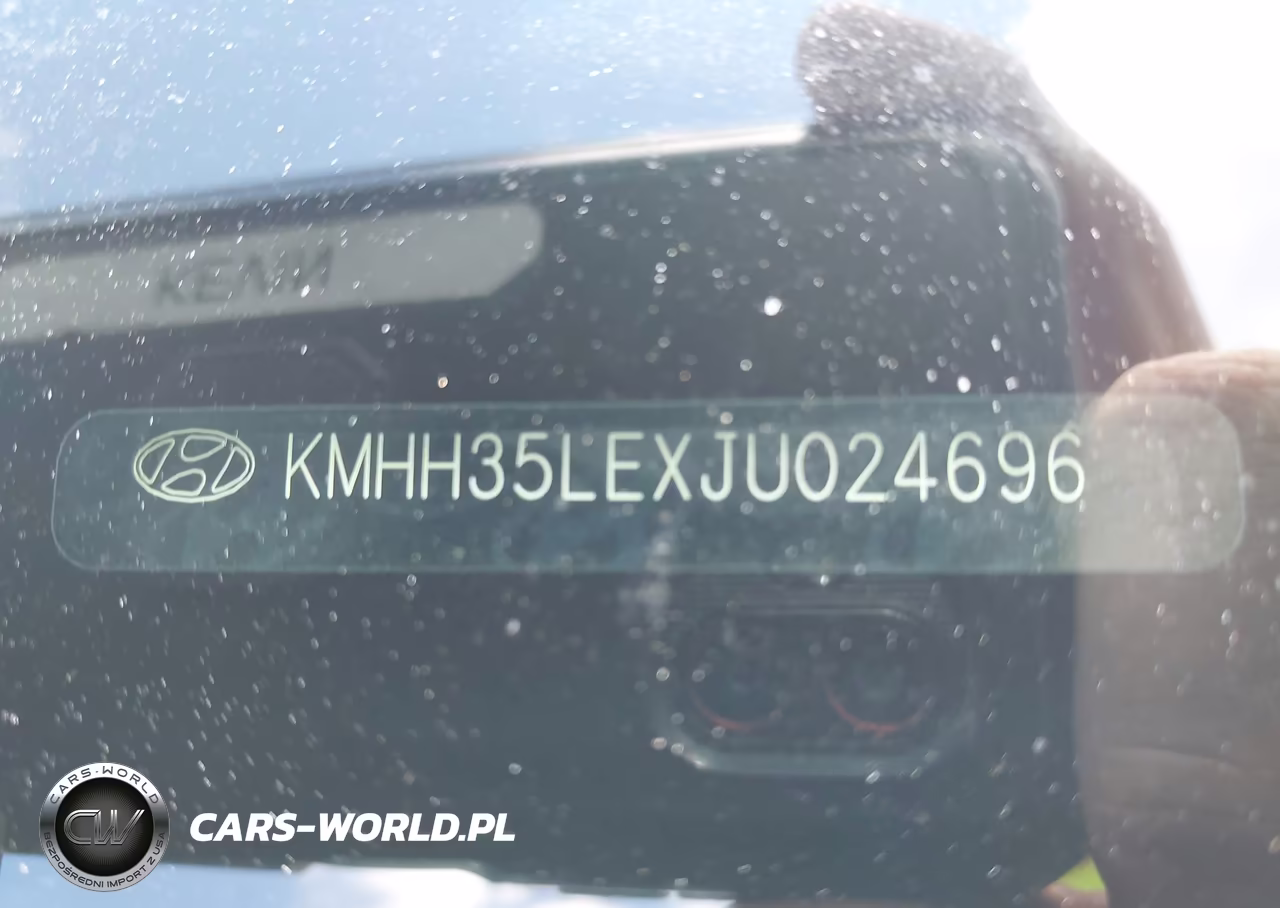 2018 Hyundai Elantra Gt VIN:KMHH35LEXJU024696 - 17