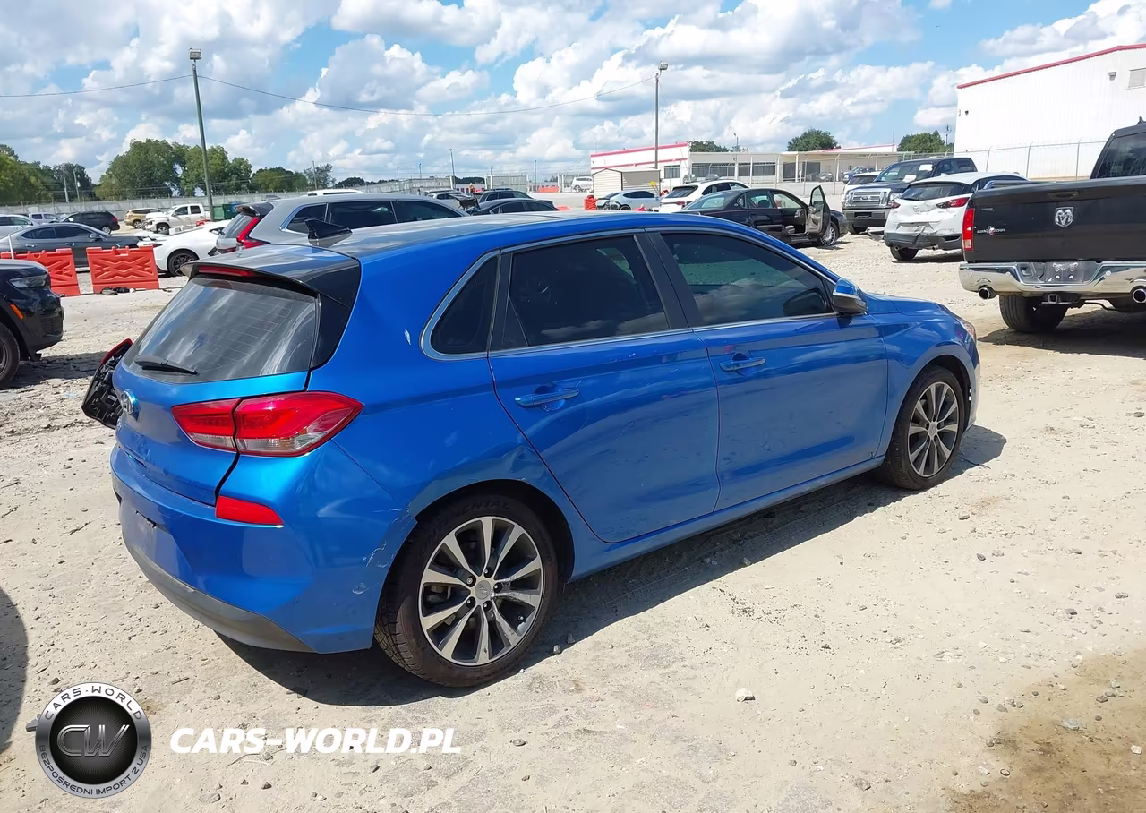 2018 Hyundai Elantra Gt VIN:KMHH35LEXJU024696 - 4