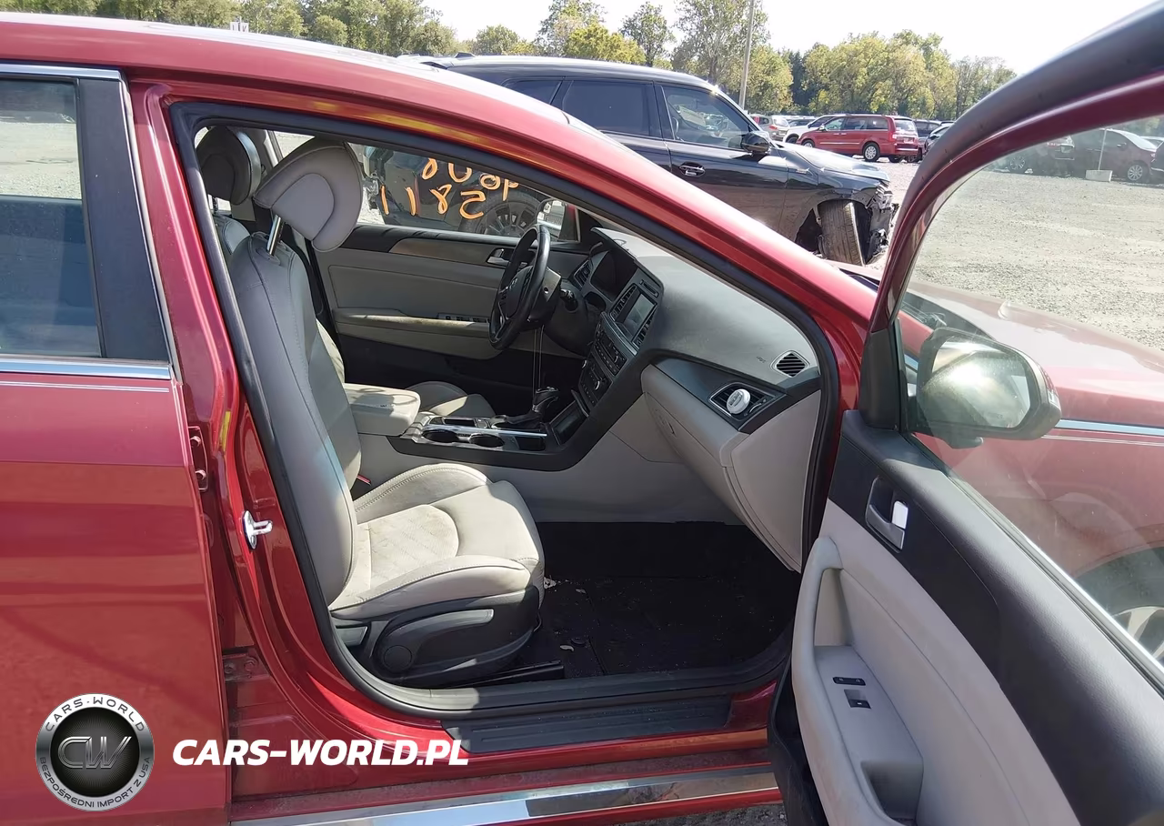 2016 Hyundai Sonata Sport VIN:5NPE34AF1GH395603 - 5
